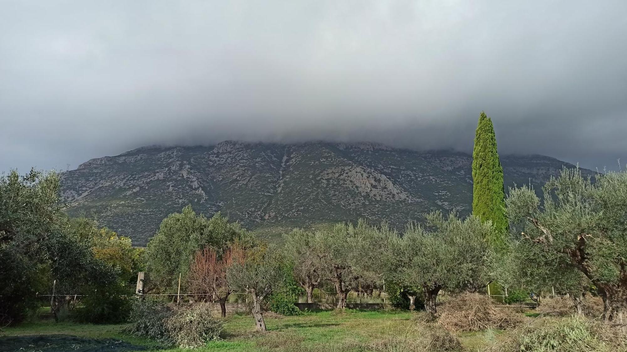 Nafpaktos Cottage By The Sea For Travelers And Dreamers! Ngoại thất bức ảnh