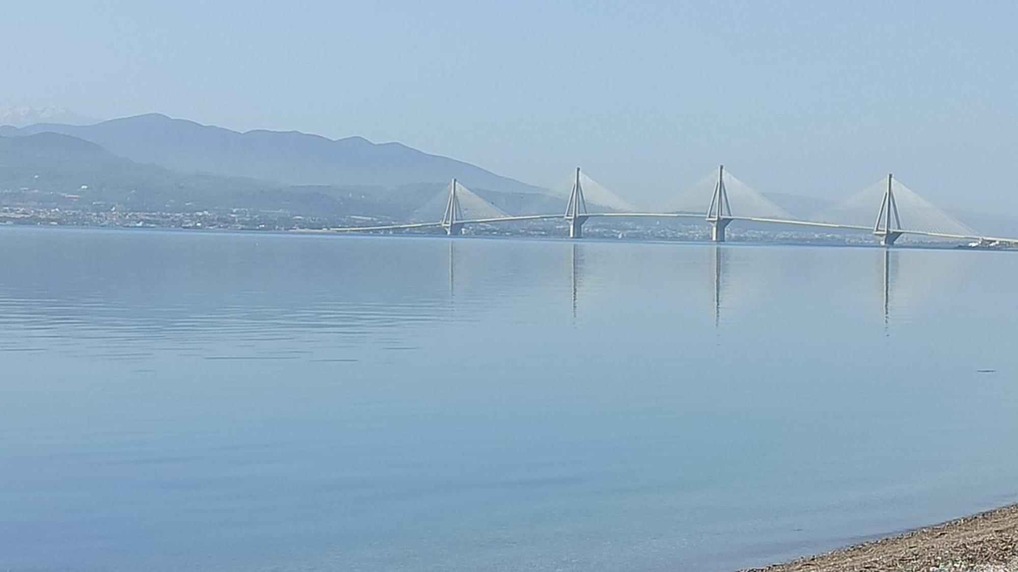 Nafpaktos Cottage By The Sea For Travelers And Dreamers! Ngoại thất bức ảnh