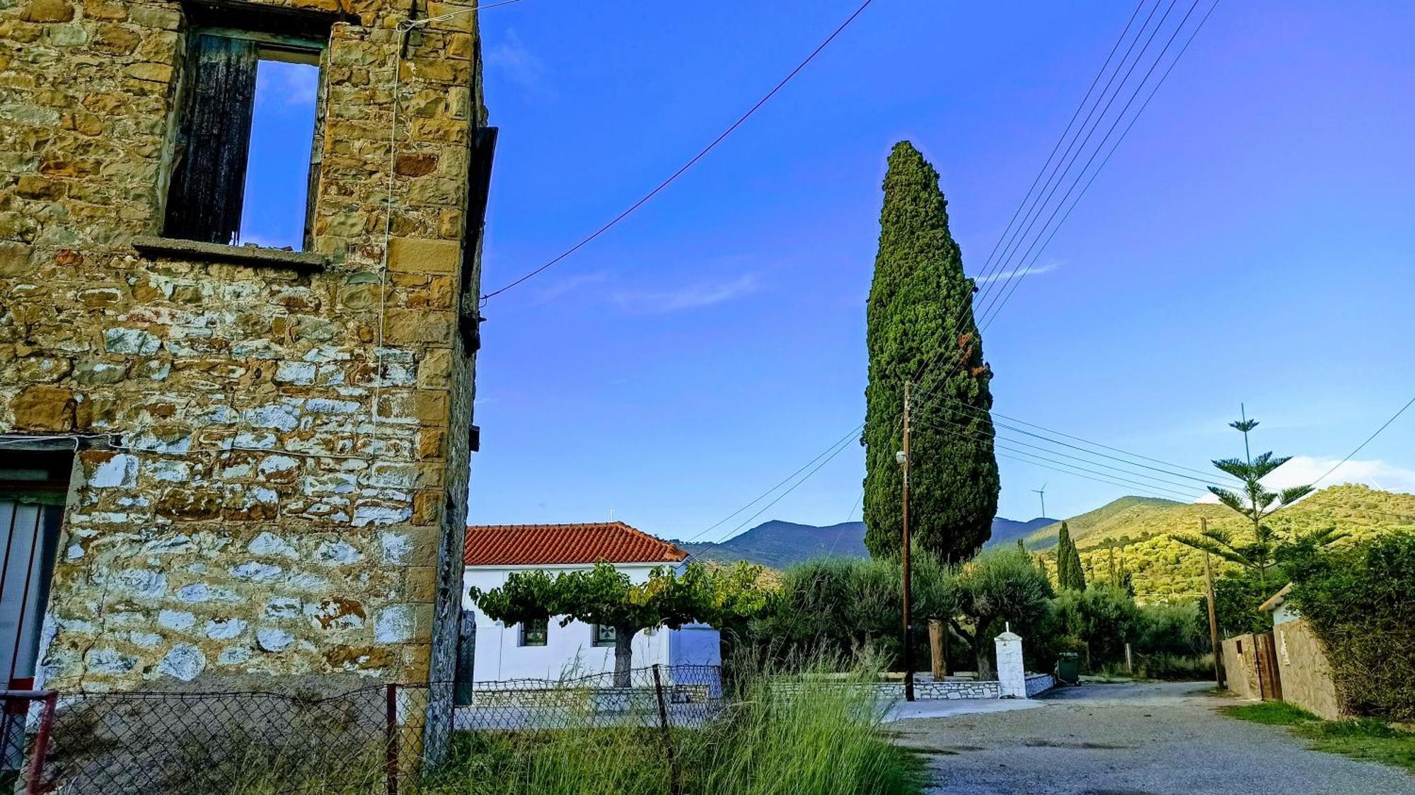 Nafpaktos Cottage By The Sea For Travelers And Dreamers! Ngoại thất bức ảnh